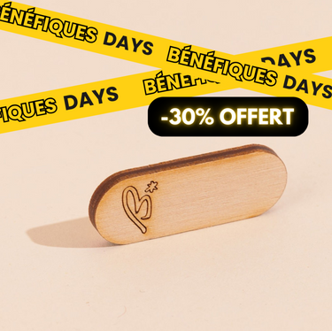 Spatule en bois pour dentifrice ou déodorant